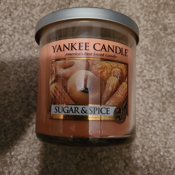 New Sugar & Spice Yankee Candles